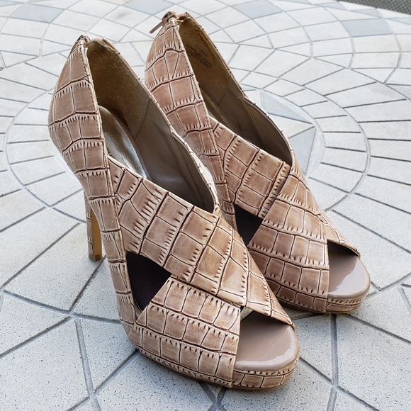 Steve Madden Shoes - *SOLD* Steve Madden P-Jazzi CrissCross Platform